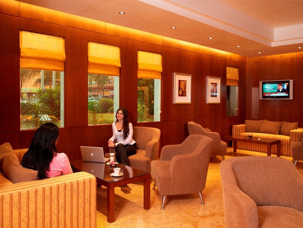 Imagen de los interiores del Hotel Al Rawda Arjaan By Rotana. Foto 13