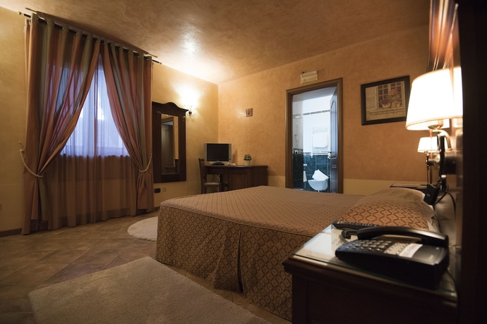 Imagen de la habitación del Hotel Al Ritrovo. Foto 12