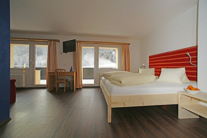 Imagen de la habitación del Hotel Al Rom. Foto 7