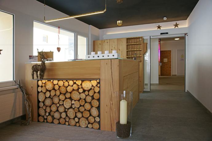Imagen de los interiores del Hotel Al Rom. Foto 20