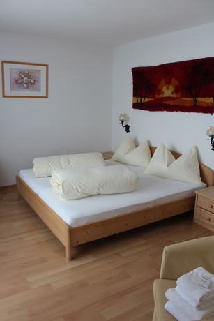 Imagen de la habitación del Hotel Al Rom. Foto 17