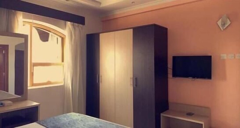 Imagen de la habitación del Hotel Al Sadarah Apartments. Foto 11