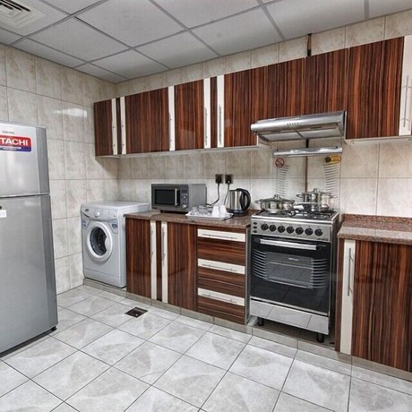 Imagen de la habitación del Hotel Al Sheraa hotel Apartments. Foto 4