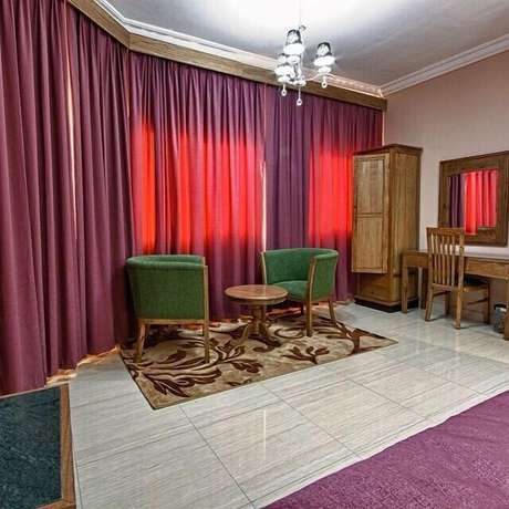 Imagen de la habitación del Hotel Al Sheraa hotel Apartments. Foto 8