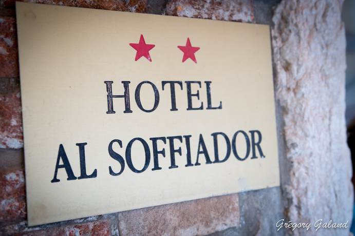 Imagen de los exteriores del Hotel Al Soffiador. Foto 17