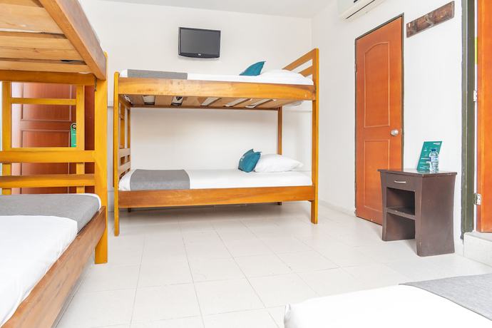 Imagen de la habitación del Hotel Al Super. Foto 8