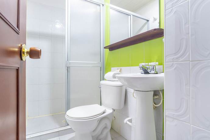 Imagen de la habitación del Hotel Al Super. Foto 11