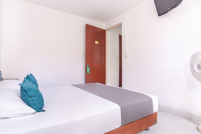 Imagen de la habitación del Hotel Al Super. Foto 18