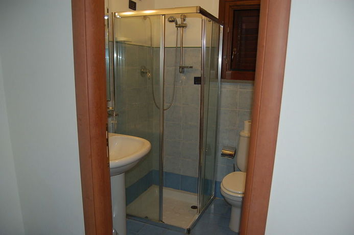 Imagen de la piscina del Hotel Al Togo. Foto 14