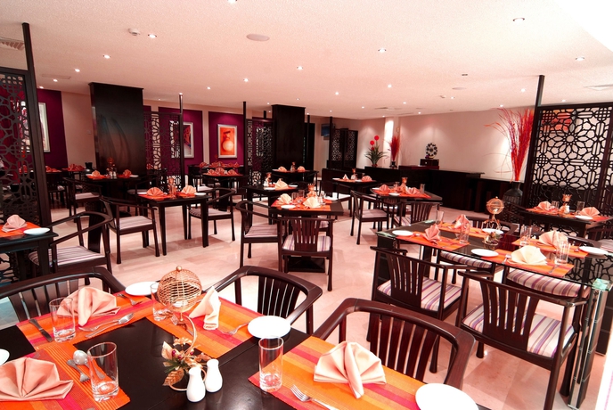 Imagen del bar/restaurante del Hotel Al Wadi Sohar. Foto 6