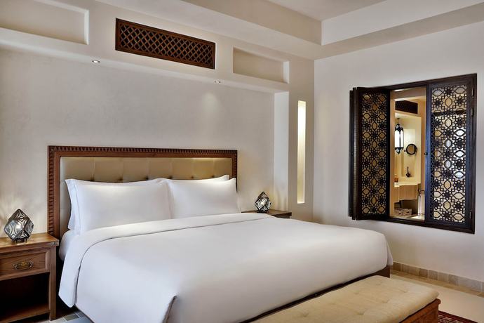 Imagen de la habitación del Hotel Al Wathba, a Luxury Collection Desert Resort and Spa, Abu Dhabi. Foto 19