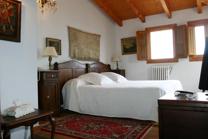 Imagen de la habitación del Hotel Al Zaraq. Foto 7