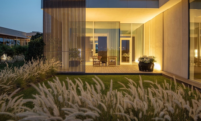 Imagen de la habitación del Hotel Al Zorah Beach Resort. Foto 10