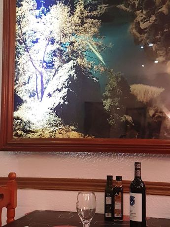 Imagen del bar/restaurante del Hotel Al-Ándalus, Peal de Becerro. Foto 3