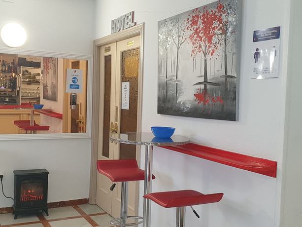 Imagen del bar/restaurante del Hotel Al-Ándalus, Peal de Becerro. Foto 4