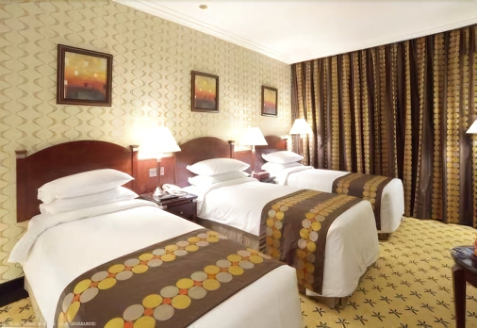 Imagen de la habitación del Hotel Al-Muna Kareem. Foto 6