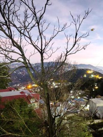 Imagen general del Hotel Al-Qamar Murree. Foto 1