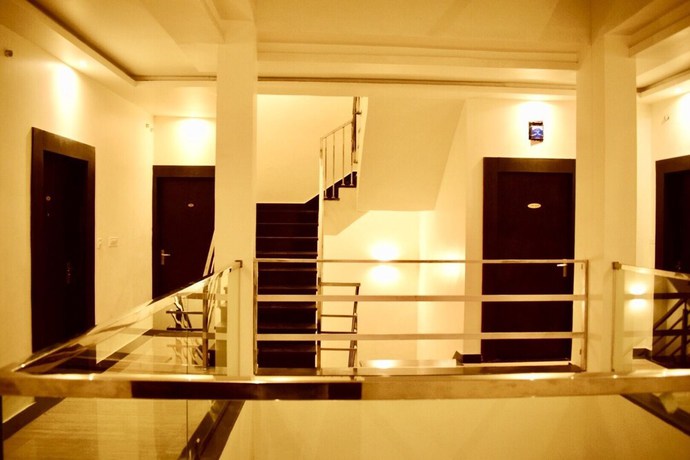 Imagen de los interiores del Hotel Al-Towheed. Foto 9