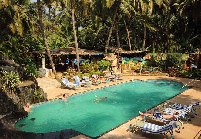 Imagen de la piscina del Hotel Ala Goa Resort. Foto 12