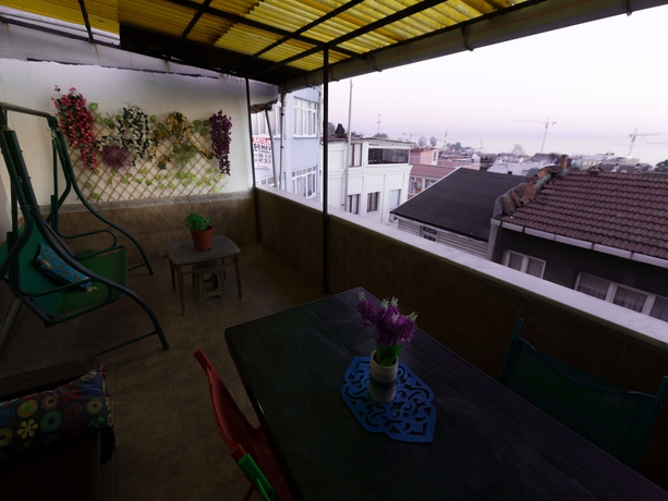 Imagen de los exteriores del Hotel A'la House. Foto 14