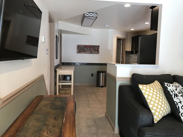 Imagen de la habitación del Hotel Ala Moana Motel. Foto 19