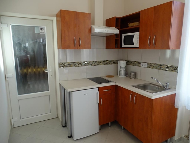 Imagen general del Hotel Alab&aacute;rdos Panzi&oacute; &eacute;s Apartmanh&aacute;z. Foto 9