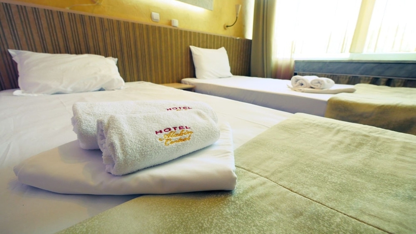 Imagen de la habitación del Hotel Alabin Central. Foto 12