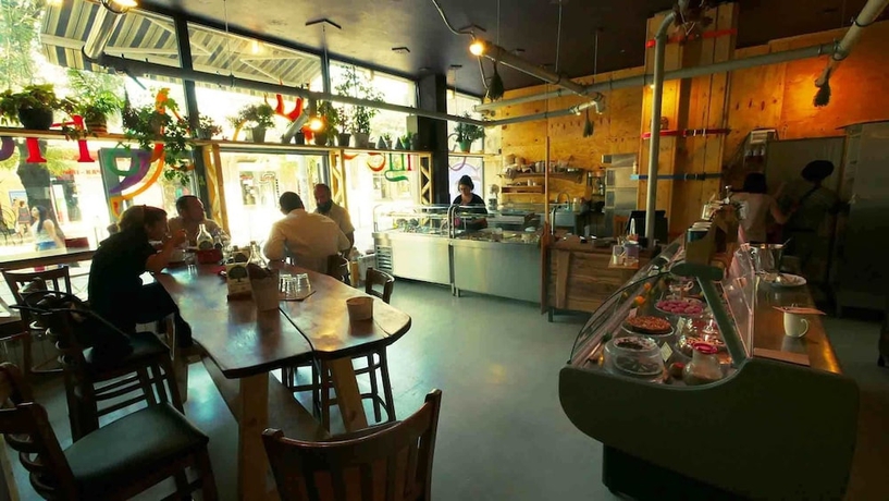 Imagen del bar/restaurante del Hotel Alabin Central. Foto 4