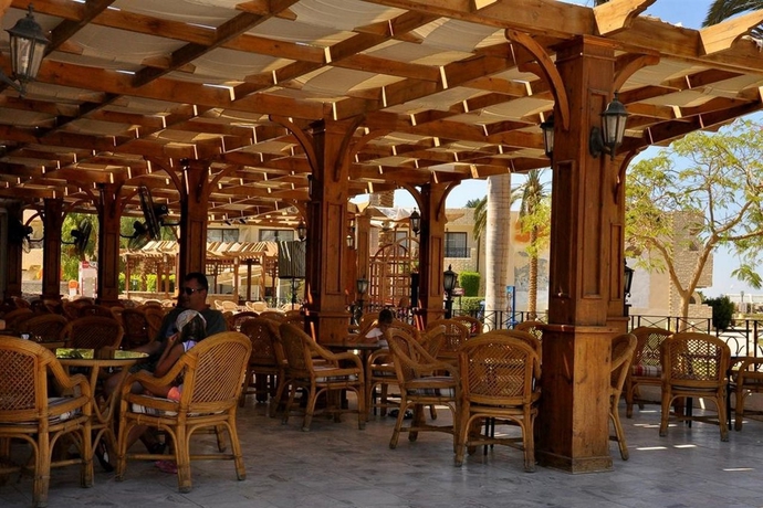 Imagen general del Hotel Aladdin Beach Resort. Foto 5