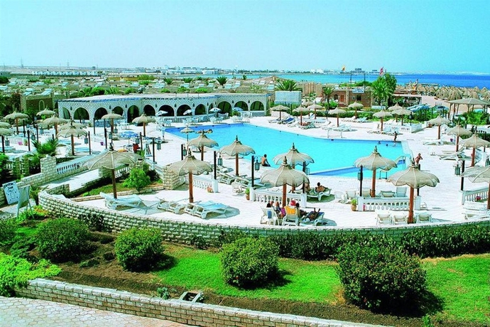 Imagen general del Hotel Aladdin Beach Resort. Foto 8