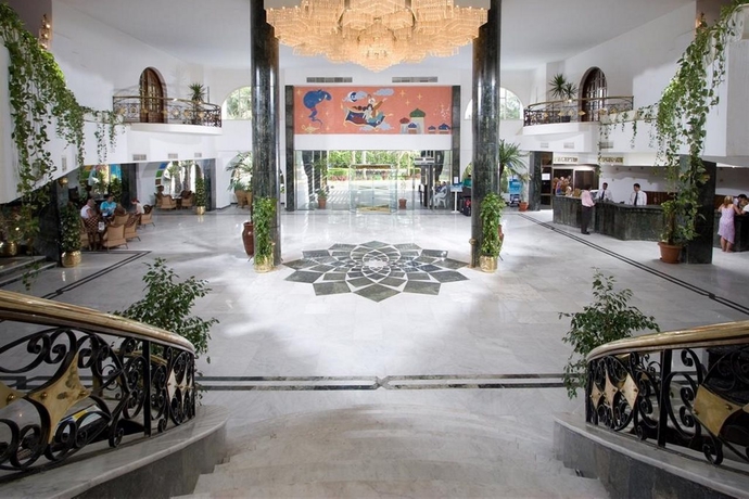 Imagen general del Hotel Aladdin Beach Resort. Foto 13