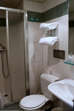 Imagen de la habitación del Hotel Aladin. Foto 14