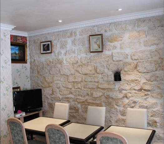 Imagen del bar/restaurante del Hotel Aladin, Par&iacute;s. Foto 5