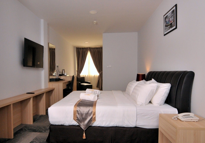 Imagen de la habitación del Hotel Al-afiah. Foto 14