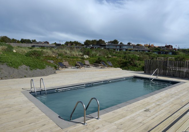 Imagen de la piscina del Hotel Alaia. Foto 18