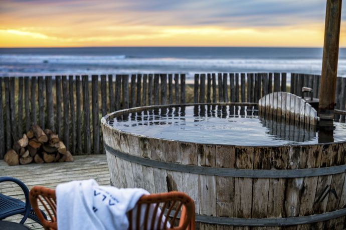 Imagen de la piscina del Hotel Alaia. Foto 20
