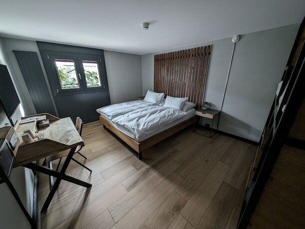 Imagen de la habitación del Hotel Alaia Lodge. Foto 18