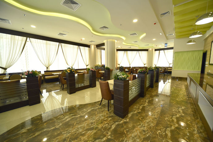 Imagen del bar/restaurante del Hotel Alain Ajman. Foto 2