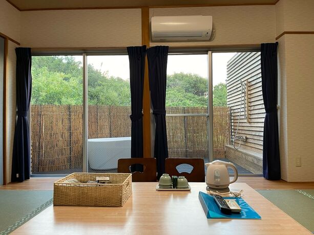 Imagen general del Hotel Alaise De Bale SHIRAHAMA. Foto 10