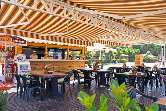 Imagen de los exteriores del Hotel Alaiye Kleopatra. Foto 12