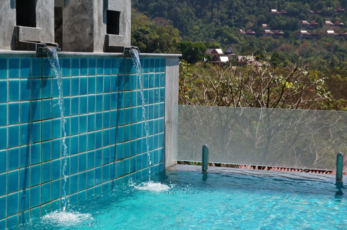 Imagen de la piscina del Hotel Alama Sea Village Resort. Foto 16