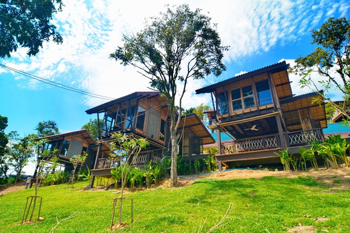 Imagen de los exteriores del Hotel Alama Sea Village Resort. Foto 12