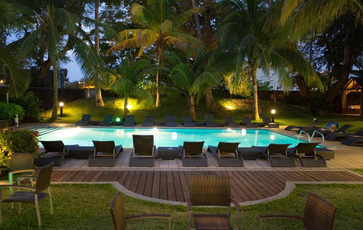 Imagen de la piscina del Hotel Alamanda. Foto 9