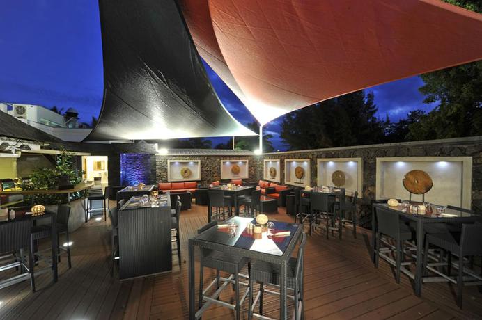 Imagen del bar/restaurante del Hotel Alamanda. Foto 2