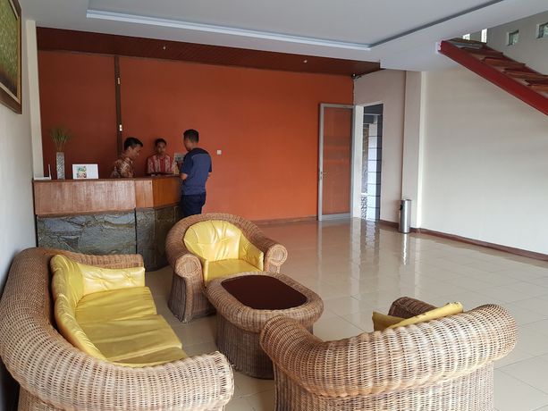 Imagen de los interiores del Hotel Alamanda Garut. Foto 17