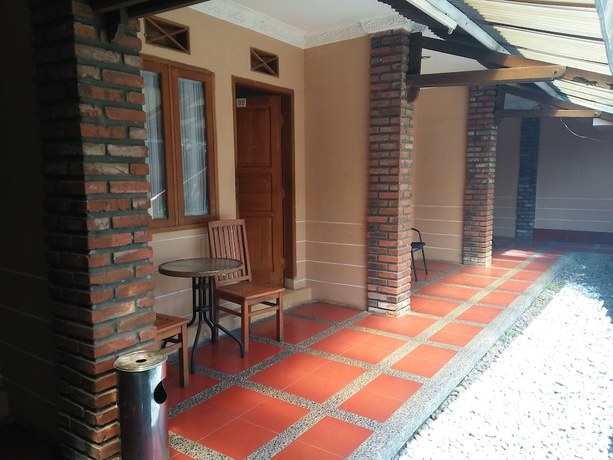 Imagen de la habitación del Hotel Alamanda Garut. Foto 4