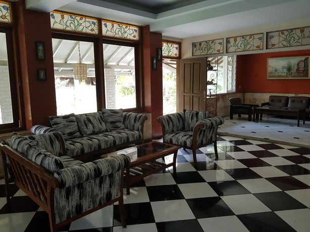 Imagen de los interiores del Hotel Alamanda Garut. Foto 20