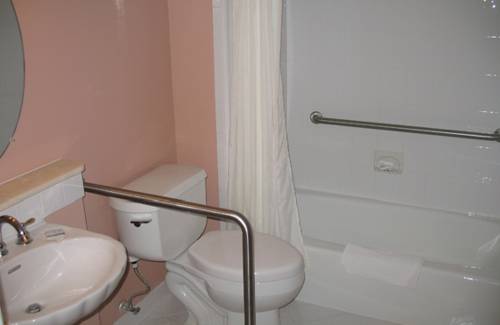Imagen de la habitación del Hotel Alamar Resort Inn. Foto 12
