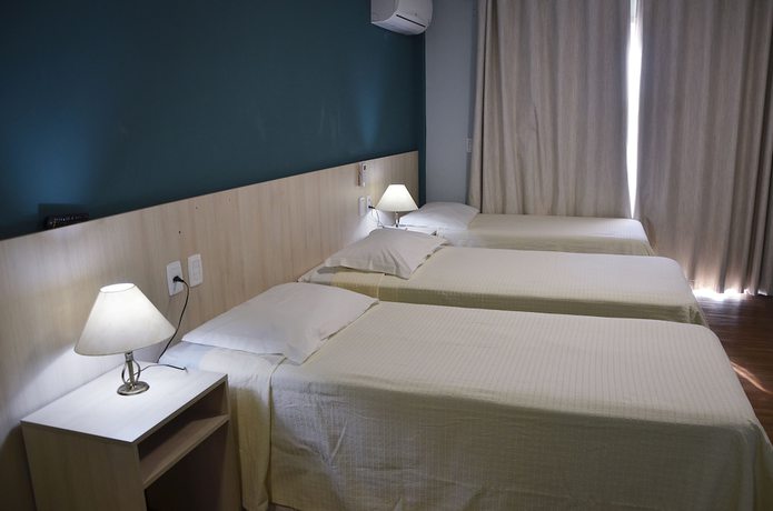 Imagen de la habitación del Hotel Alameda Alegra. Foto 16