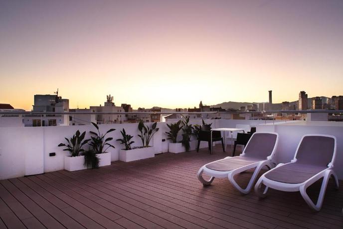 Imagen de los exteriores del Hotel Alameda, Benidorm - Playa Levante. Foto 13